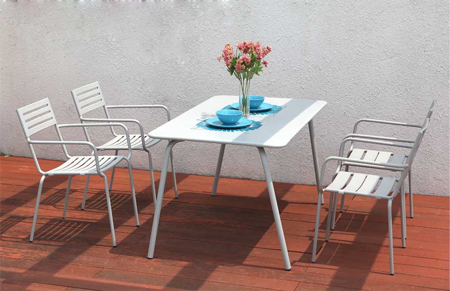 Where Is The Outdoor Dining Table And Chairs Good?