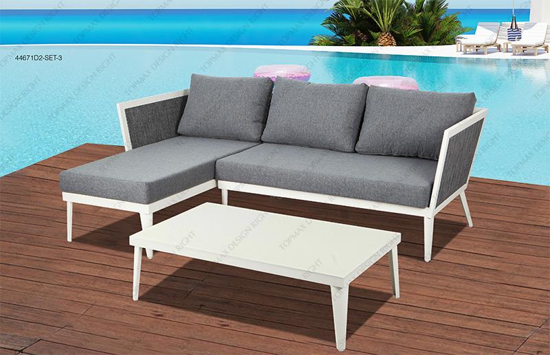 How To Choose A Corner Garden Sofa Set?