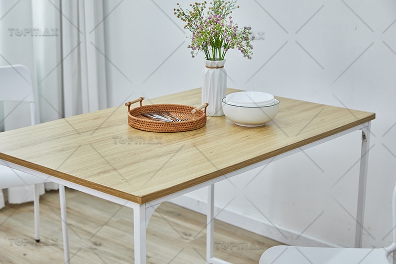 wood furniture manufacturing in China